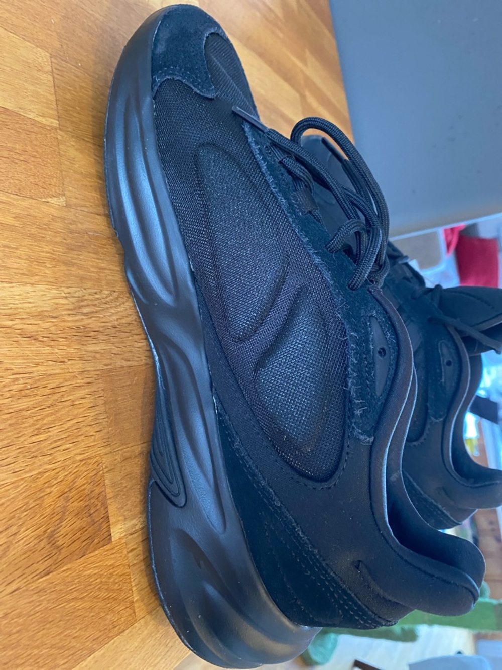 adidas Ozelle Men's Black Athletic Sneakers - Picture 6 of 8